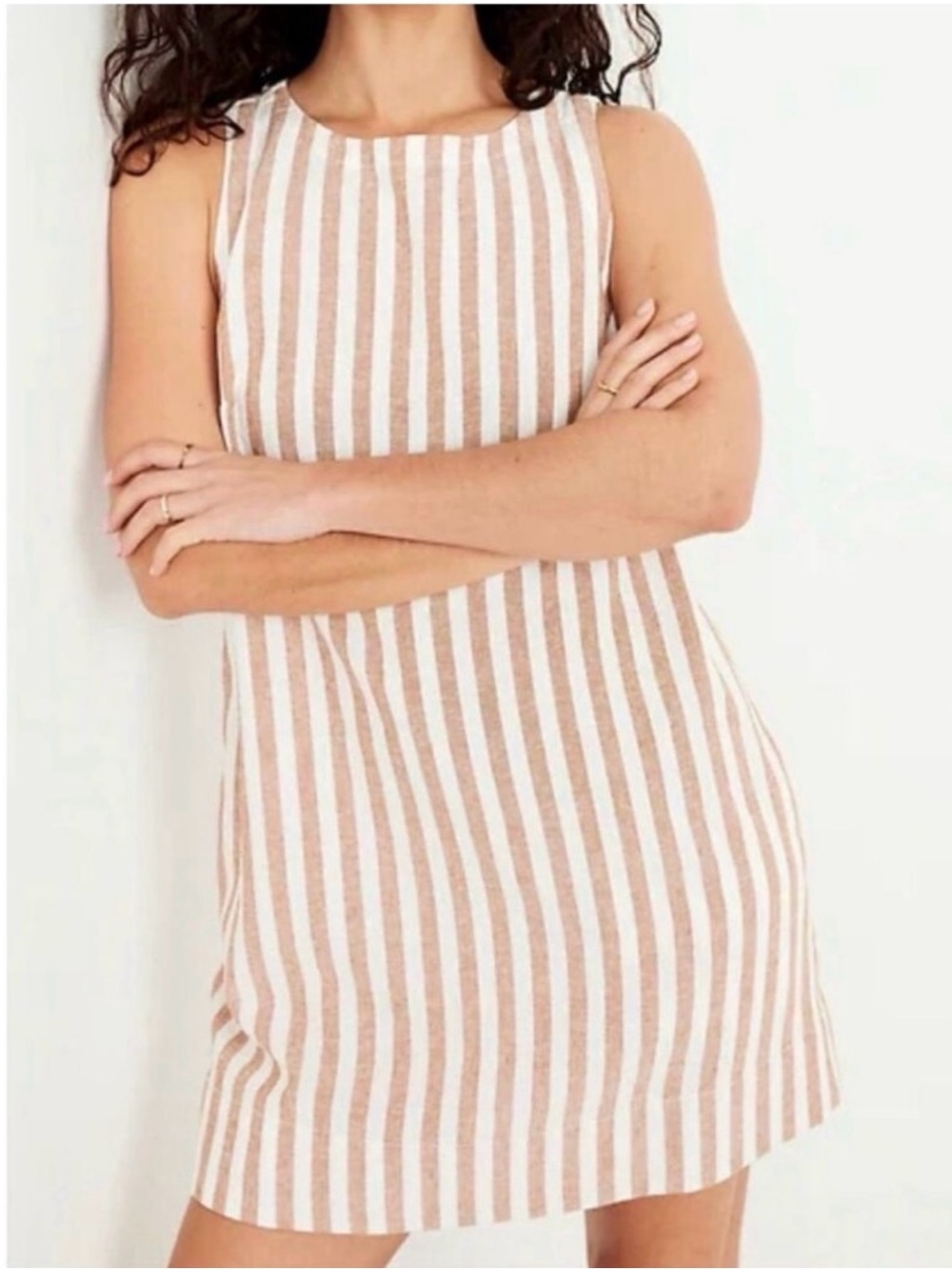 Old Navy Sleeveless Vertical Stripe Dress in Beige and White